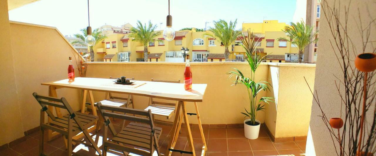 Roquetas Beach House Apartamento Fresco Con Piscina روكيتاس ذي مار المظهر الخارجي الصورة